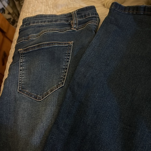 Tall 37 inseam Alloy Apparel Jeans Size 20 Boot Cut Jeans 5 pockets Stretchy EUC - Picture 5 of 9
